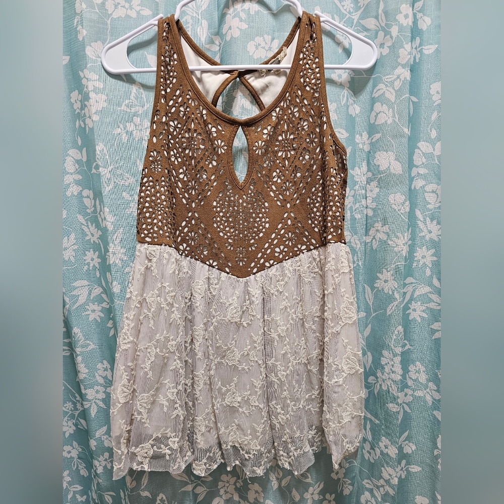Gimmicks by BKE Brown and Cream Lace Tank Top
